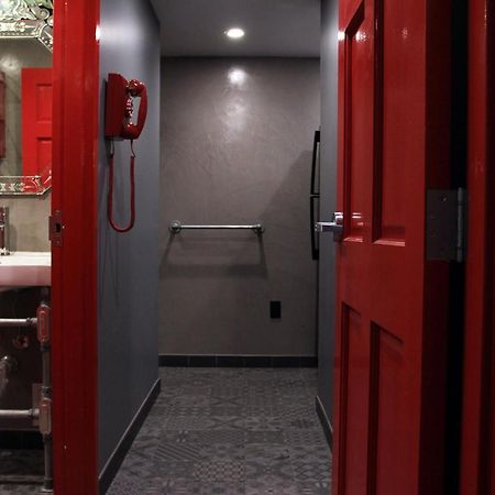 Crates At The Gaythering - Men Only Miami Beach Bagian luar foto
